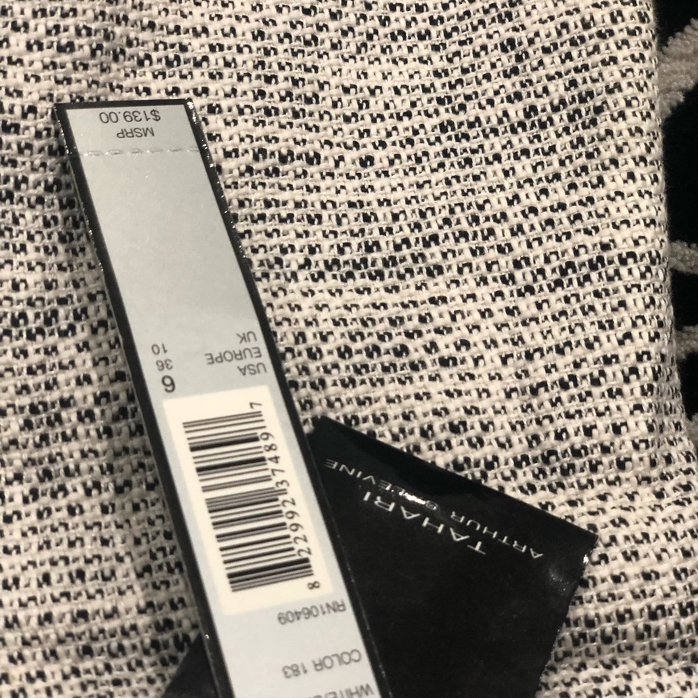 Blazer - Picture 2 of 3